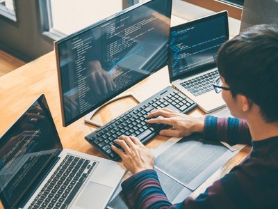 Teknik Servis Yazılımları: Güvenilirliğin Önemi ve Kurumsal Faydaları